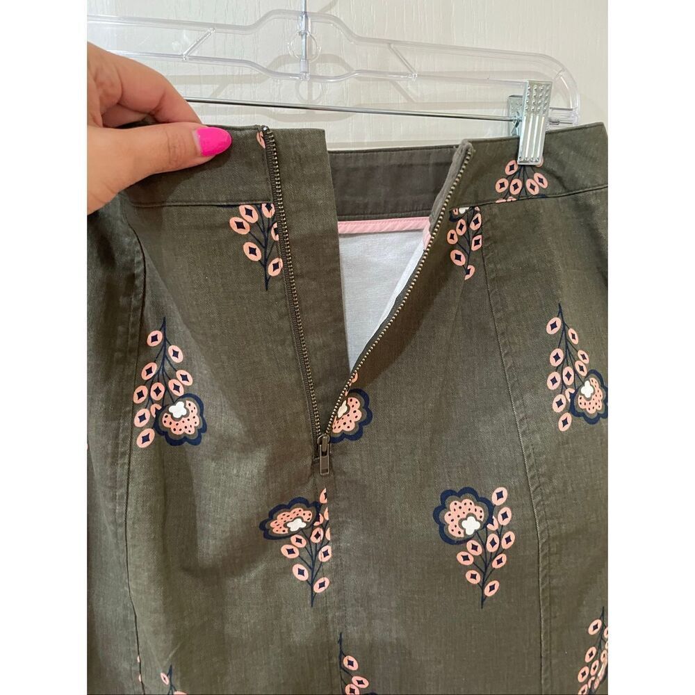Boden Verity Embroidered Skirt in olive green w/ whimsy pink floral pattern 2R - Picture 6 of 7